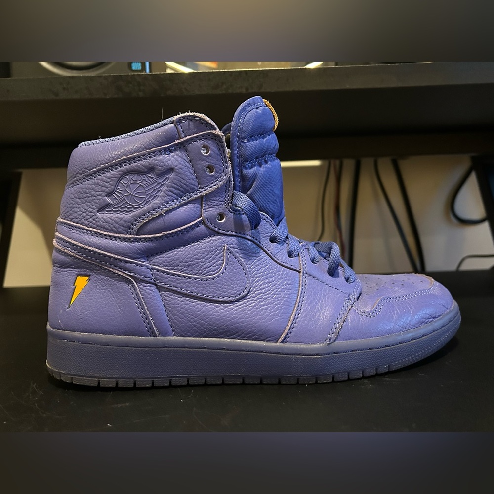 Air Jordan 1 Retro High OG G8RD 'Rush Violet'